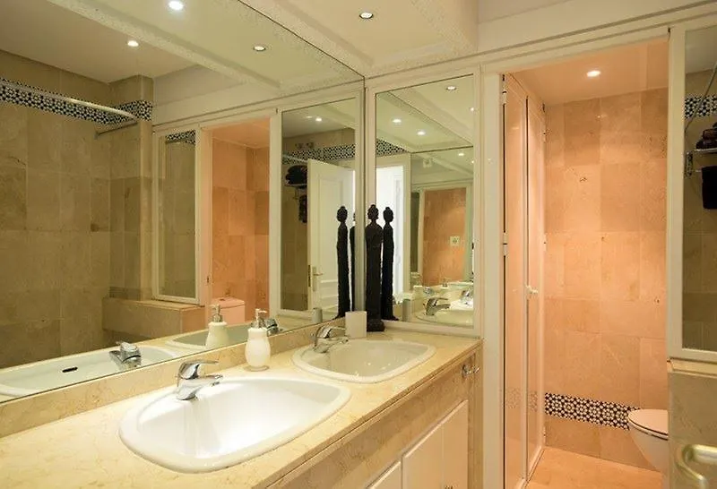 Hotel Apartment In Marbella Malaga 102958 Guadalmina